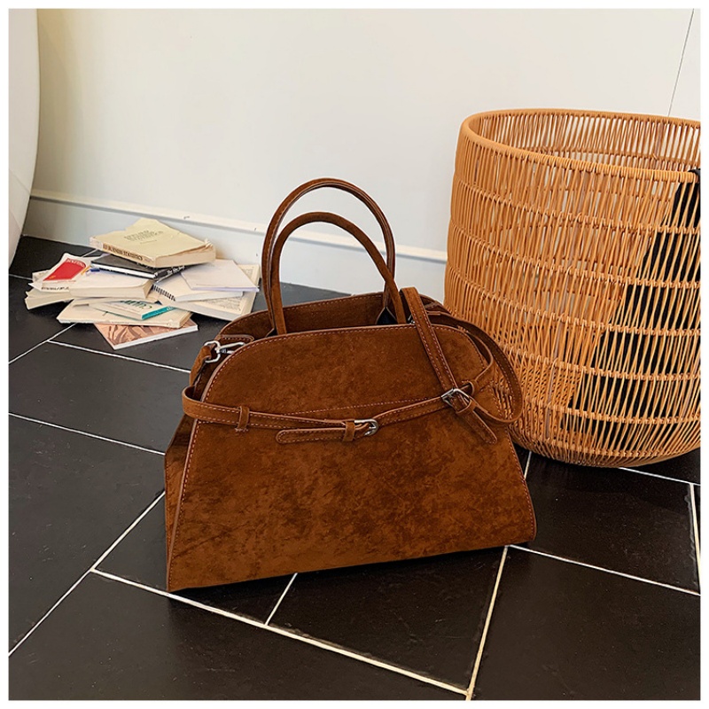 Структурированная сумка-клатч  – обзор и цена Structured Handbag Top Handle