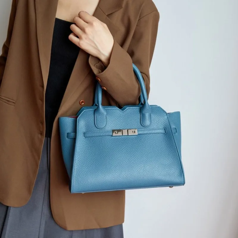 Модная дизайнерская женская су – обзор и цена Luxury Bags Paris